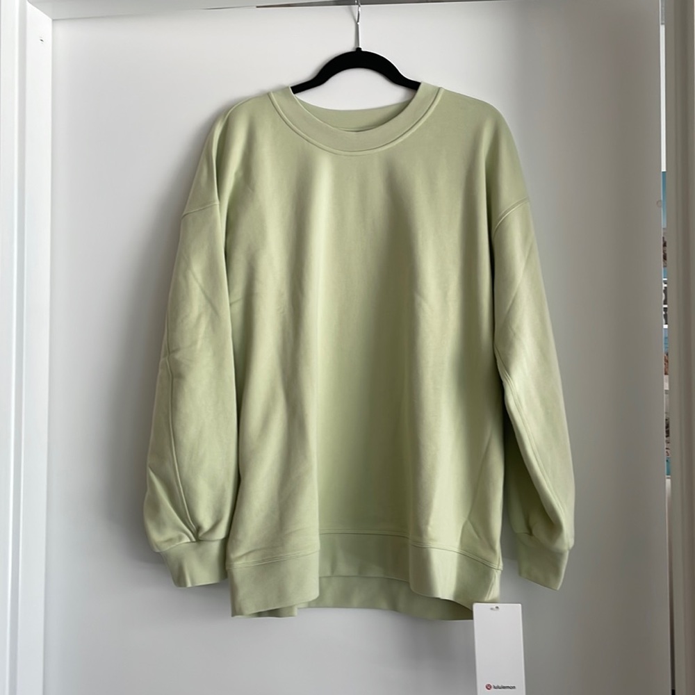 NWT Lululemon Perfectly Oversized Crew